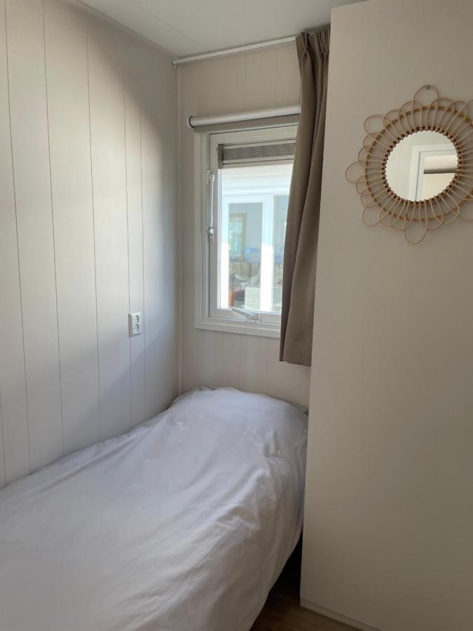 Luxe Chalet Direct Aan Het Water Met Strand Lith Exteriér fotografie
