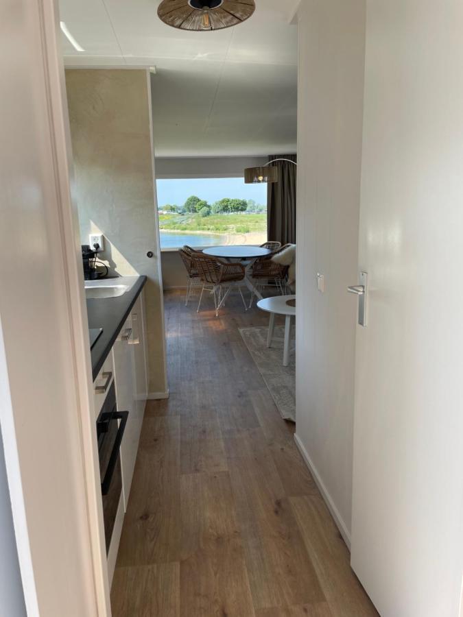 Luxe Chalet Direct Aan Het Water Met Strand Lith Exteriér fotografie