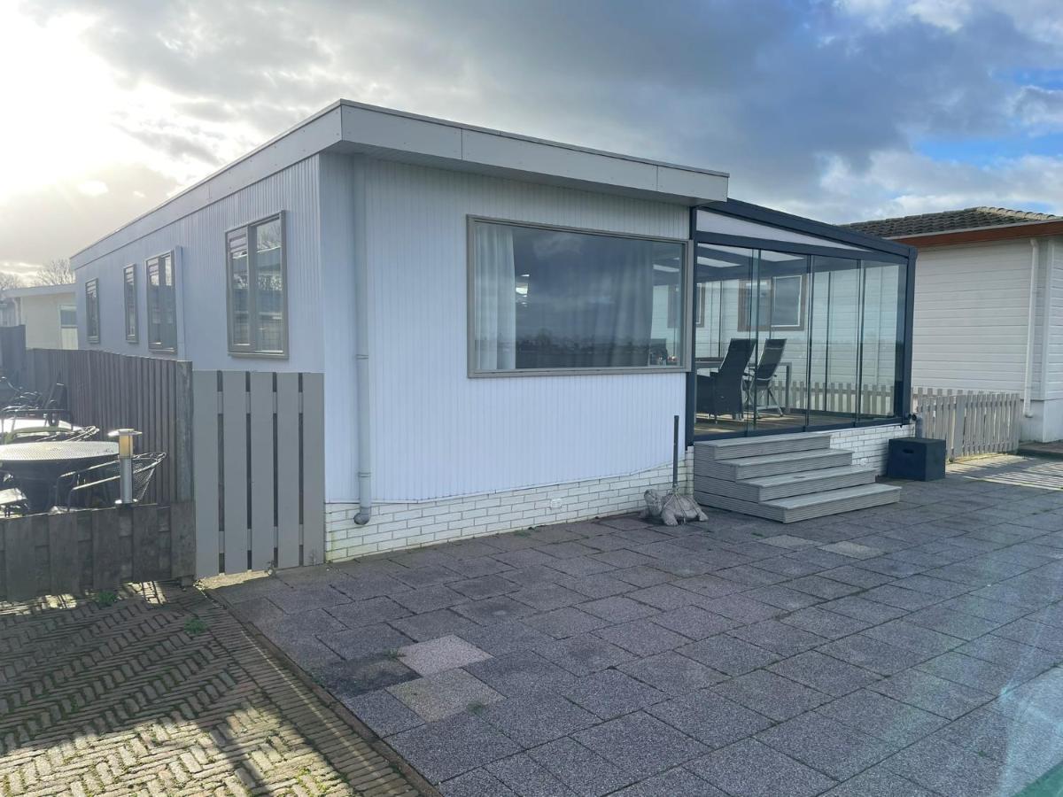 Luxe Chalet Direct Aan Het Water Met Strand Lith Exteriér fotografie